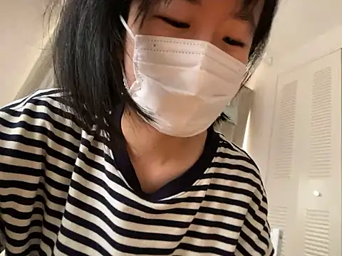 riri riri jp online show from 10/19/25, 12:35