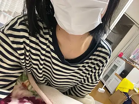 riri riri jp online show from 10/26/25, 03:34