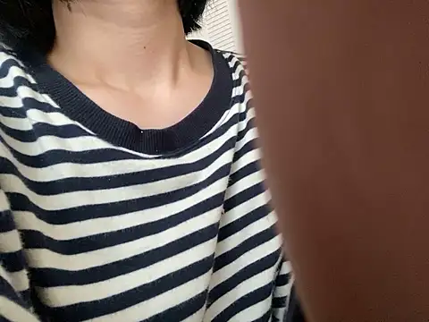 riri riri jp online show from 11/11/25, 01:44