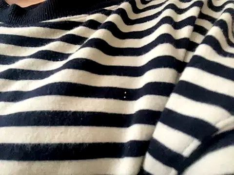 riri riri jp online show from 11/16/25, 02:49