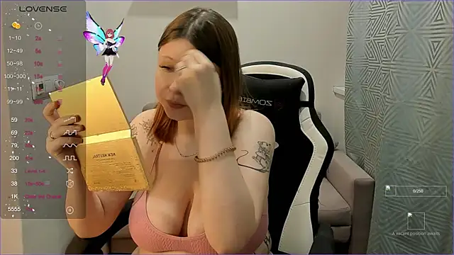 sophie mooreee online show from 11/24/25, 04:29