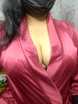 Snapshot of Love_Evaa chatting on 02/25/26, 03:12 Love Evaa online show from 02/25/26, 03:12