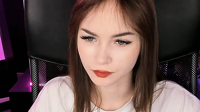 Snapshot of DakotaaJohnnson chatting on 02/11/25, 06:22 DakotaaJohnnson online show from 02/11/25, 06:22