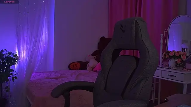 DakotaaJohnnson online show from 10/27/25, 11:44