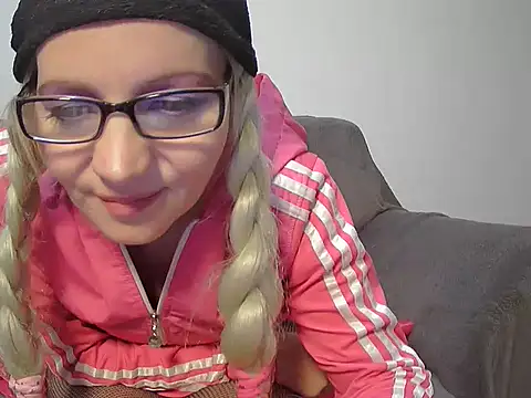 SlavicScarlett online show from 01/21/25, 05:27