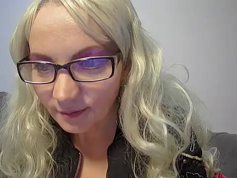SlavicScarlett online show from 01/22/25, 05:05