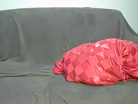 SlavicScarlett online show from 02/08/25, 12:49