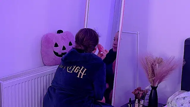 Snapshot of PatriciaSpice chatting on 04/15/26, 03:01 PatriciaSpice online show from 04/15/26, 03:01