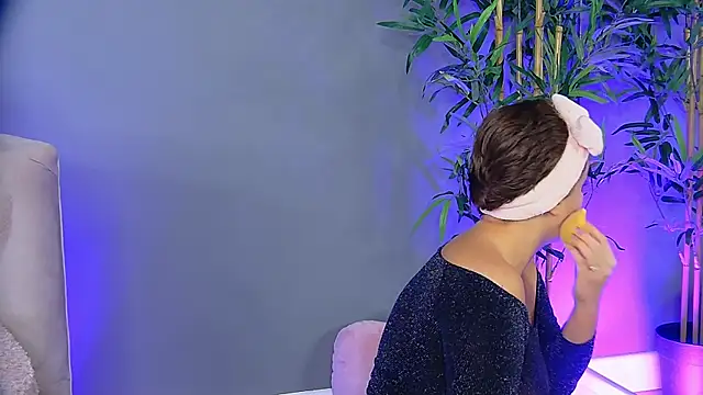 PatriciaSpice online show from 11/14/25, 05:33