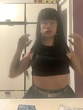 Snapshot of sofia_esclava chatting on 01/27/25, 04:33 sofia esclava online show from 01/27/25, 04:33