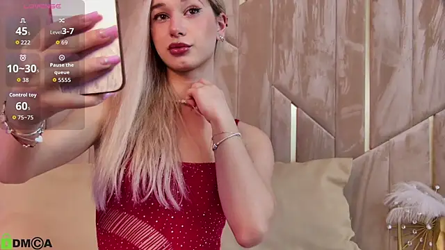 Snapshot of MaeveDream chatting on 03/03/26, 08:49 MaeveDream online show from 03/03/26, 08:49