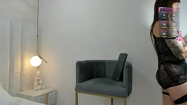 Snapshot of im_helina chatting on 02/27/25, 12:34 im helina online show from 02/27/25, 12:34