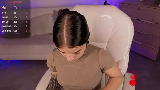 Nicole Foxx  online show from 03/20/26, 07:26