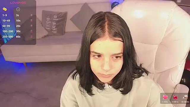 Nicole Foxx  online show from 03/29/26, 07:37