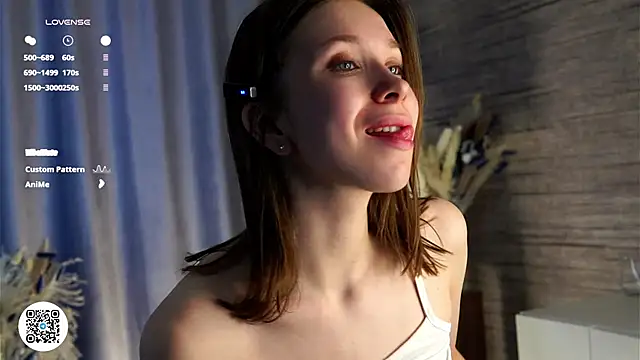 Snapshot of HildaFerrett chatting on 03/09/25, 03:11 HildaFerrett online show from 03/09/25, 03:11