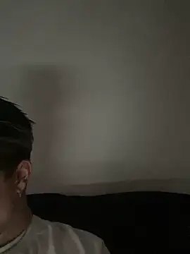 Snapshot of Iasonas23 chatting on 04/15/26, 11:59 Iasonas23 online show from 04/15/26, 11:59