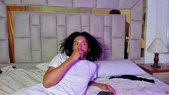 Snapshot of DanteAndKyle chatting on 03/06/25, 06:08 DanteAndKyle online show from 03/06/25, 06:08