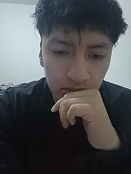Snapshot of Tonny52123 chatting on 06/14/26, 02:24 Tonny52123 online show from 06/14/26, 02:24