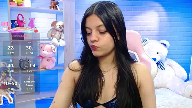 Snapshot of ashley_cute77 chatting on 11/02/25, 10:09 ashley cute77 online show from 11/02/25, 10:09