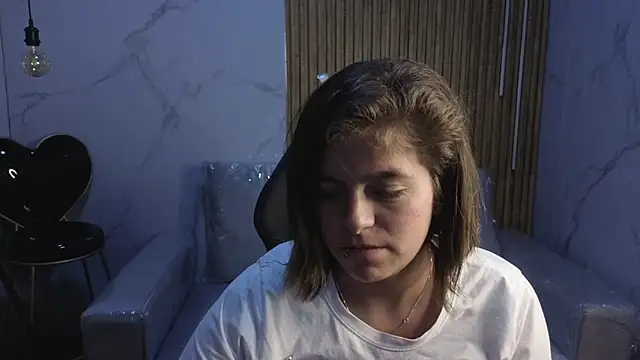 Snapshot of Kitten_Cam chatting on 07/20/26, 03:47 Kitten Cam online show from 07/20/26, 03:47