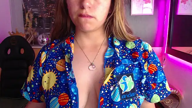 Kitten Cam online show from 10/10/25, 05:52