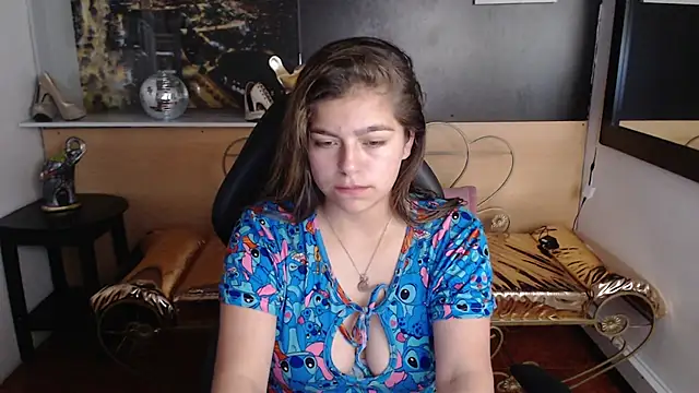 Kitten Cam online show from 10/19/25, 12:30