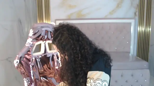 shalon diaz s online show from 03/15/25, 01:18