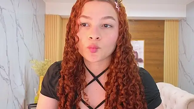 Snapshot of shalon_diaz_s chatting on 06/19/26, 03:23 shalon diaz s online show from 06/19/26, 03:23