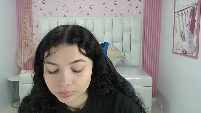 shalon diaz s online show from 09/30/25, 01:17