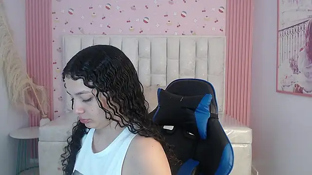 shalon diaz s online show from 12/17/25, 01:16