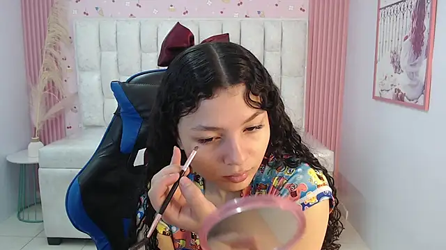 shalon diaz s online show from 10/07/25, 01:23