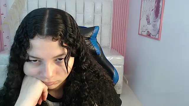 shalon diaz s online show from 11/05/25, 01:14