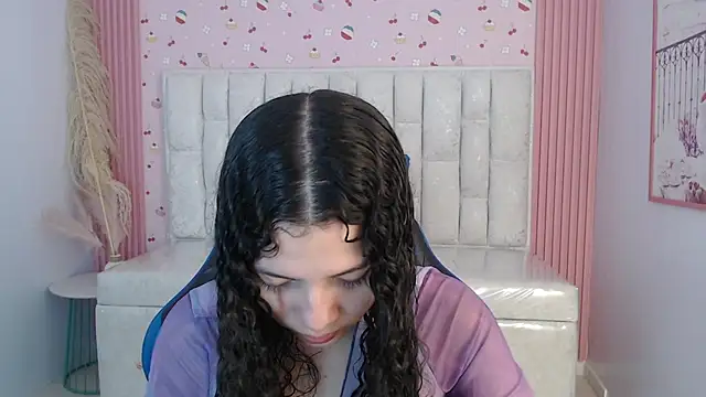 shalon diaz s online show from 12/04/25, 01:10