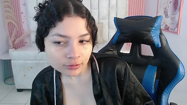 shalon diaz s online show from 11/08/25, 01:03