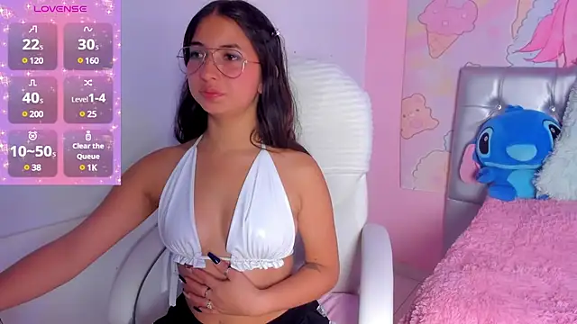 sofia  james online show from 02/21/25, 05:35