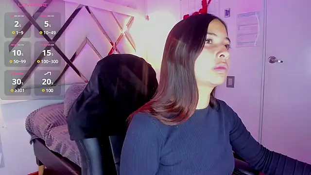 sofia  james online show from 03/13/25, 09:37