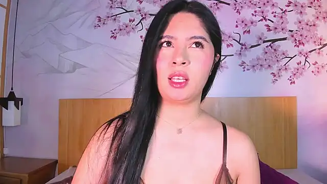 Yasmin Scott online show from 10/28/25, 12:15