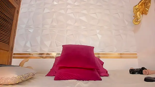 Sara Collinnss online show from 03/27/26, 11:55