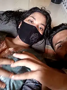 Hot couple 1 online show from 09/20/25, 09:14