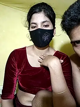 Hot couple 1 online show from 10/18/25, 05:26