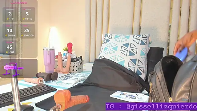 Snapshot of Liincostelloo chatting on 11/05/25, 07:50 Liincostelloo online show from 11/05/25, 07:50