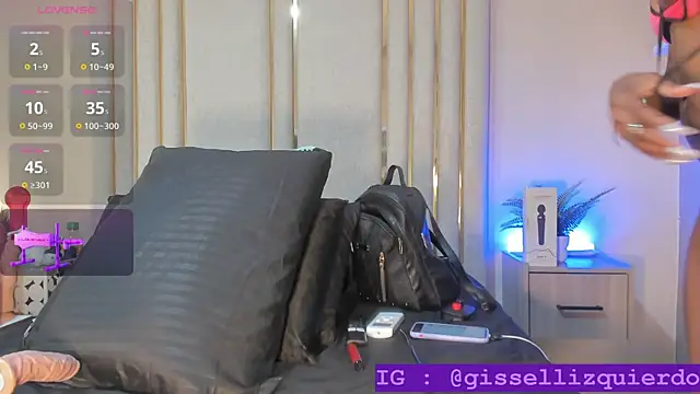 Snapshot of Liincostelloo chatting on 11/11/25, 07:41 Liincostelloo online show from 11/11/25, 07:41