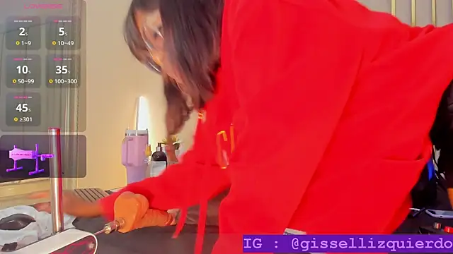 Snapshot of Liincostelloo chatting on 11/06/25, 08:02 Liincostelloo online show from 11/06/25, 08:02