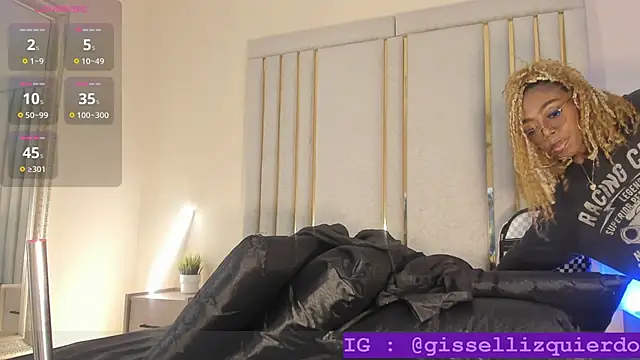 Snapshot of Liincostelloo chatting on 12/17/25, 07:41 Liincostelloo online show from 12/17/25, 07:41