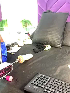 Liincostelloo online show from 12/19/25, 12:07