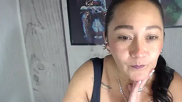 JULIANAWET69 online show from 11/07/25, 11:19