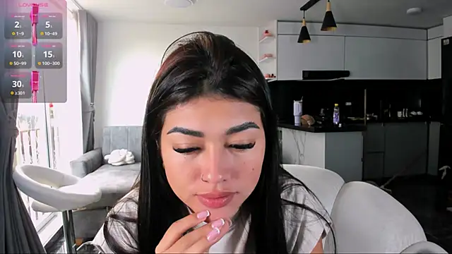 1lubonnie online show from 11/17/25, 09:52