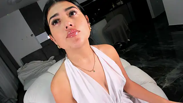 1lubonnie online show from 10/08/25, 12:45