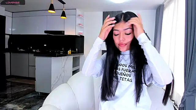 1lubonnie online show from 03/14/25, 10:16