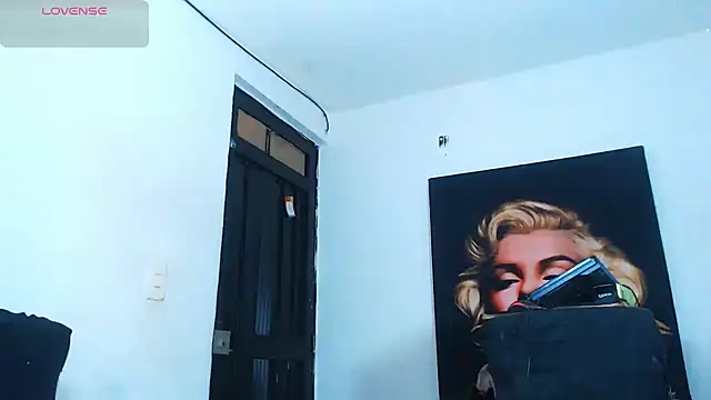 licy blonde hot online show from 11/26/25, 01:05